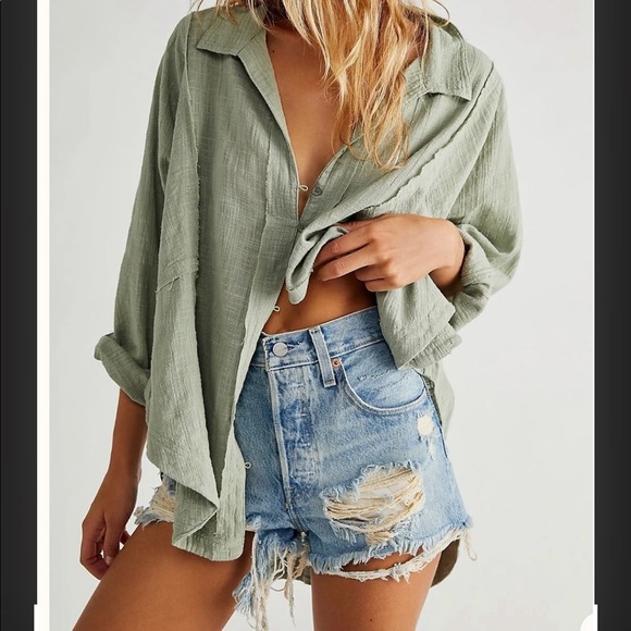 Levi's | Shorts | Levis 5 Shorts Free 